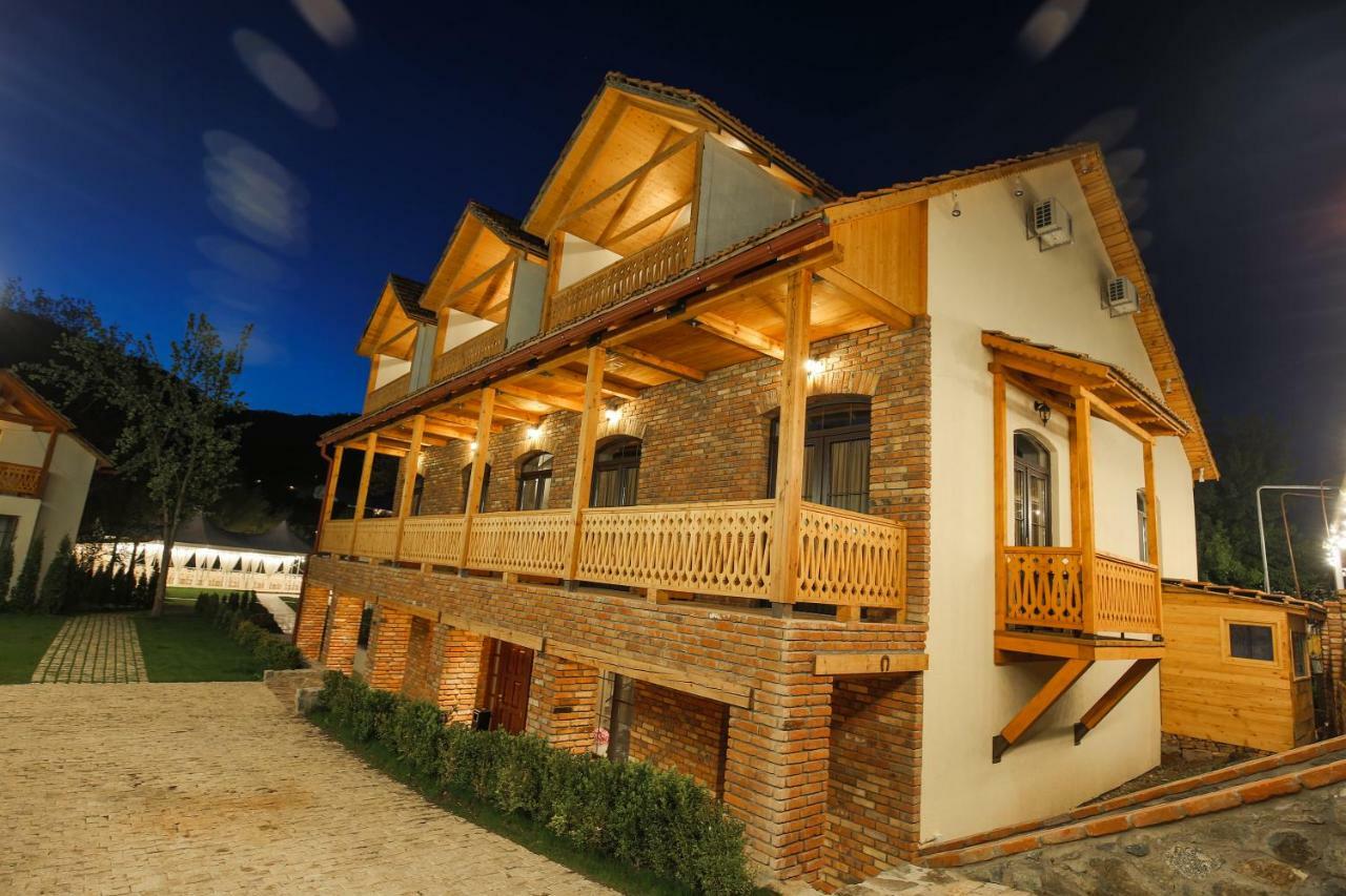 CHALET DILIJAN Hotel&Restauarant Bagian luar foto