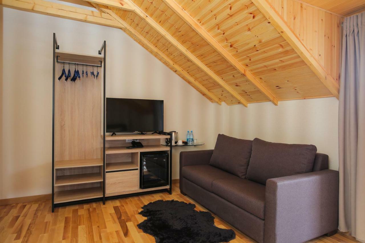 CHALET DILIJAN Hotel&Restauarant Bagian luar foto