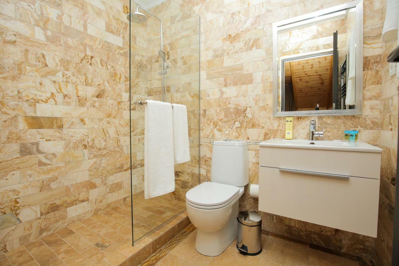 CHALET DILIJAN Hotel&Restauarant Bagian luar foto