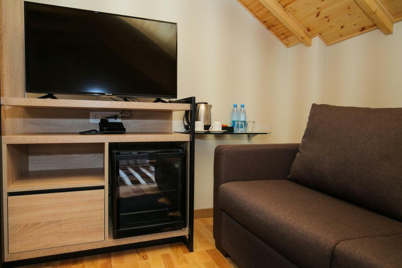 CHALET DILIJAN Hotel&Restauarant Bagian luar foto
